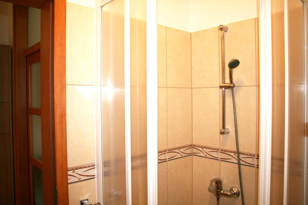 Apartment Frager Водице Екстериор снимка