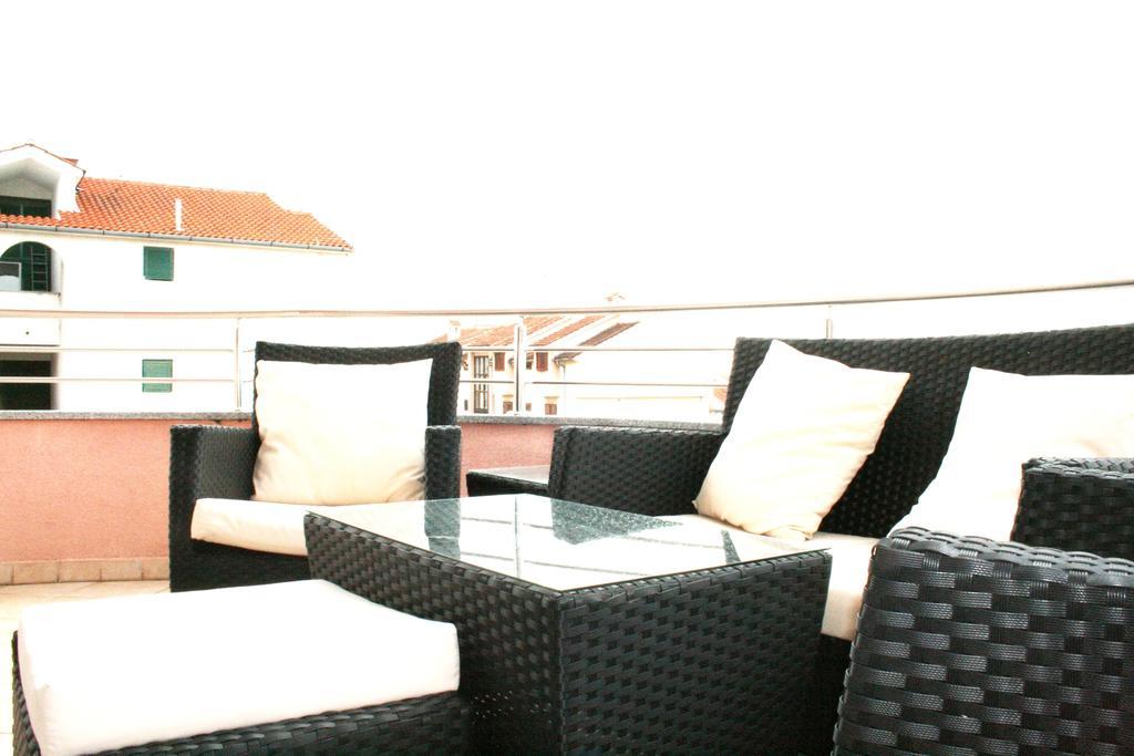 Apartment Frager Водице Екстериор снимка