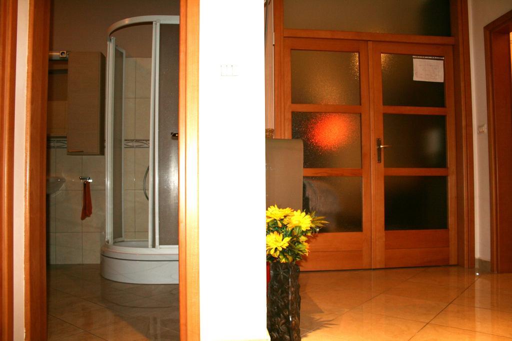 Apartment Frager Водице Екстериор снимка